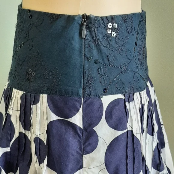 Navy blue polkadots with embroidery and sequins skirt - Picture 5 of 7